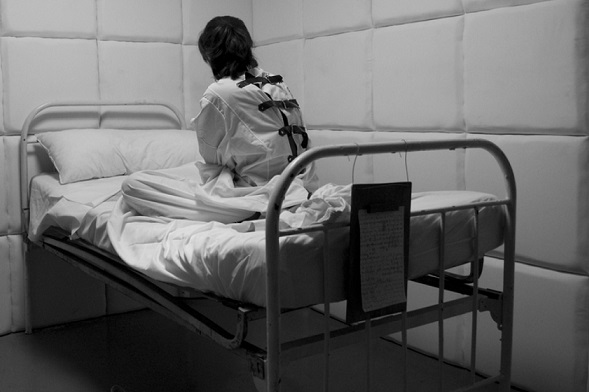 Эксперимент Розенхана: почему здоровых людей не выпускали из психушки