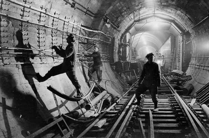 Для чего в Советском Союзе станции метро встраивали в жилые дома жизнь,история,мир,факты