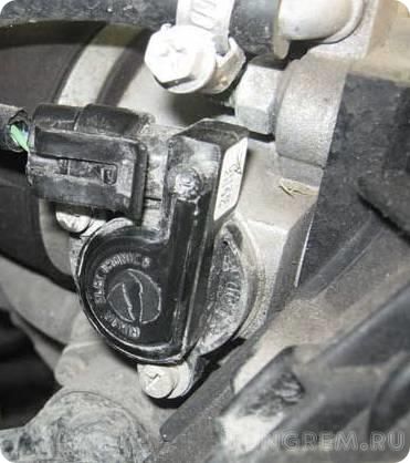 Датчик положения дроссельной заслонки Lada Kalina