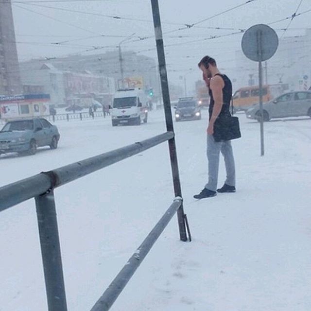 И неадекватные люди прикол, так много вопросов, что здесь происходит?