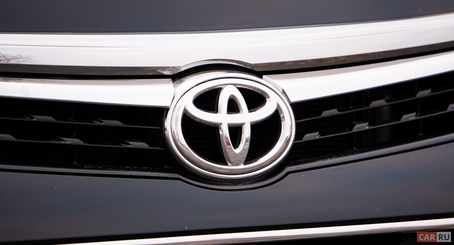 В РФ можно купить новейший «электрокросс» Toyota bZ4X Автоновинки