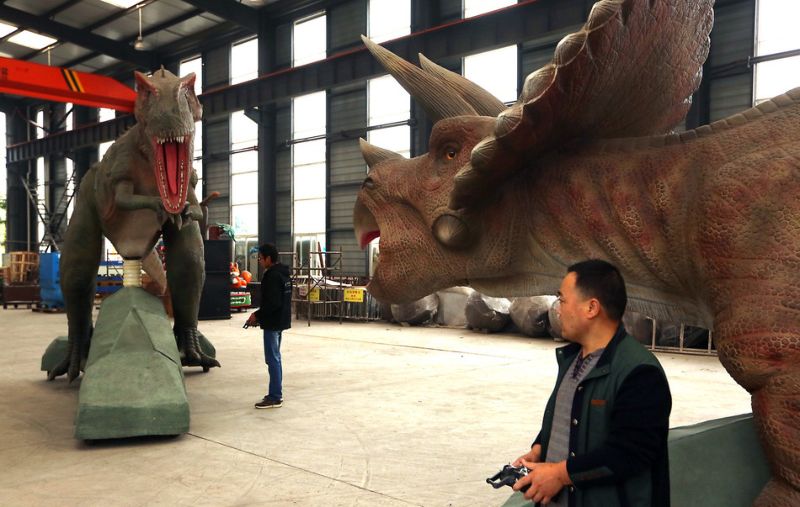 Китайский городок, в котором рождается 90% мирового поголовья динозавров