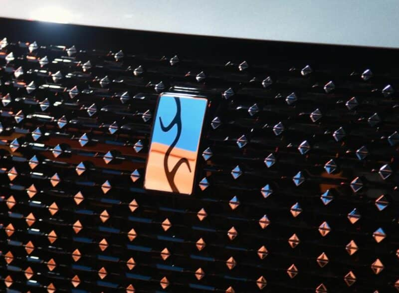 Yangwang U8 компании BYD демонстрируется на технологической конференции BYD