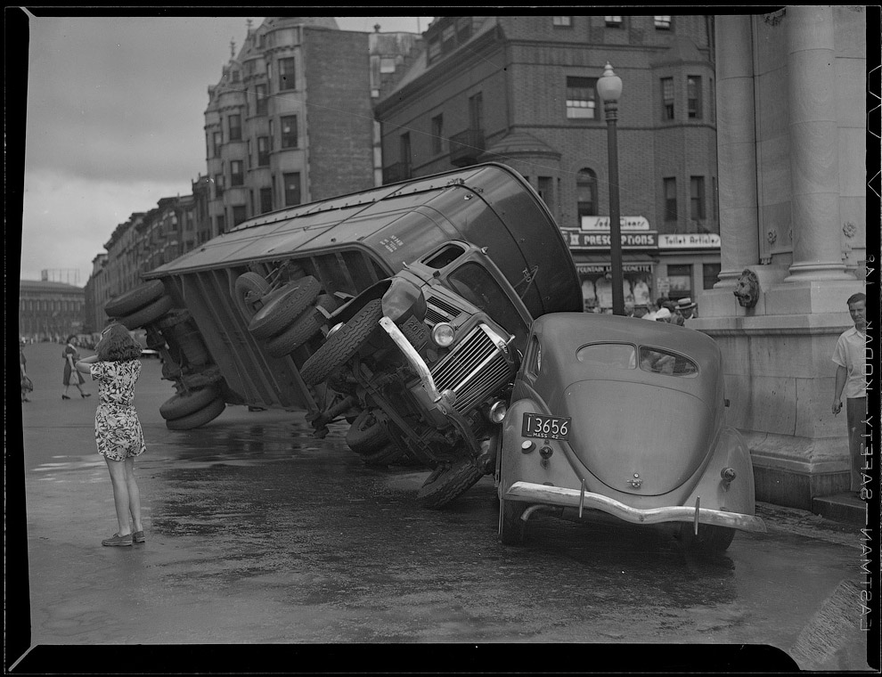 Автомобильная авария 25 марта 1942 года