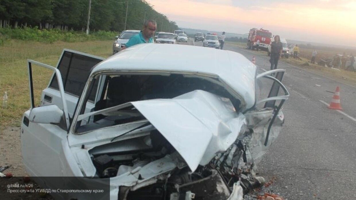 Аварии ваз 2104. Авария +трасса Александровское Новоселицкое Буденновск. Авария в Новоселицком районе.