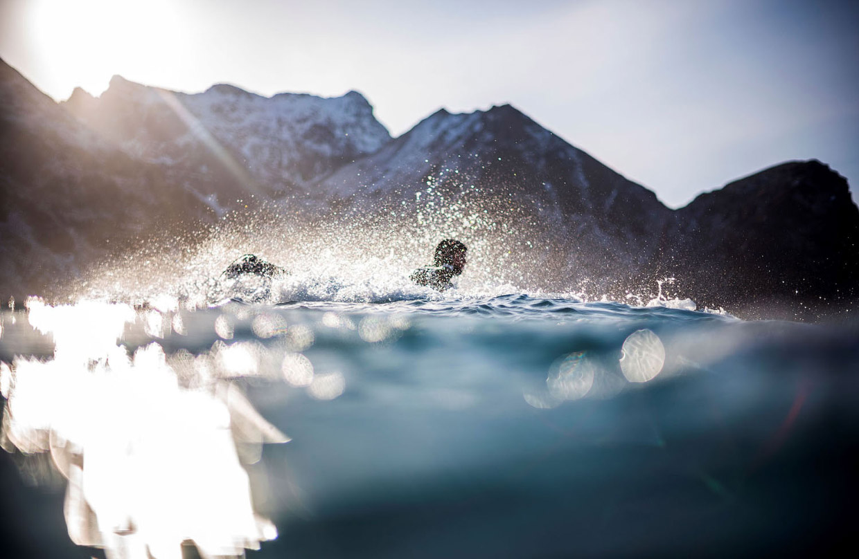 Арктический норвежский серфинг