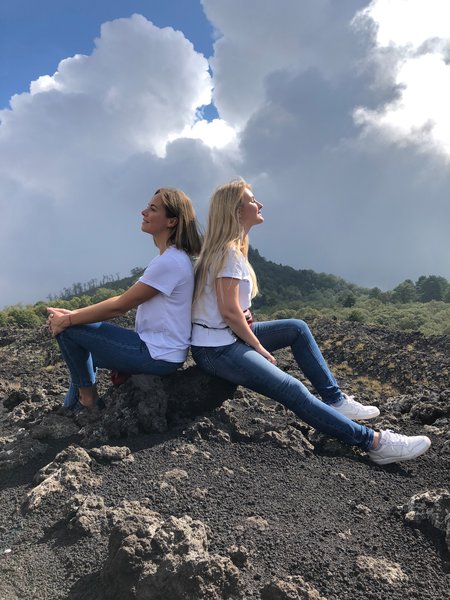 С моей красоткой Ксюшей на вулкане Этна