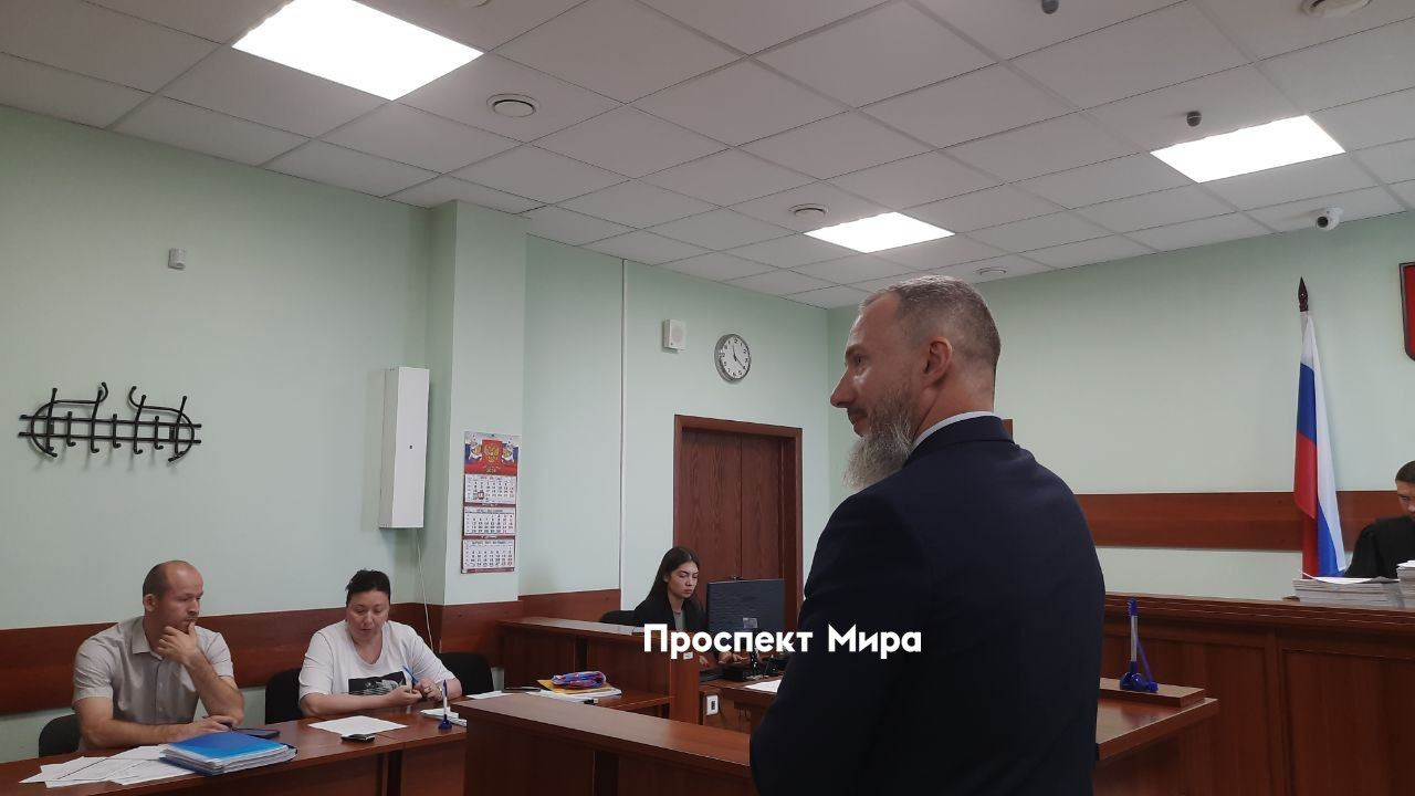 На суд по делу Глискова в Красноярске пришел первый вице-губернатор края