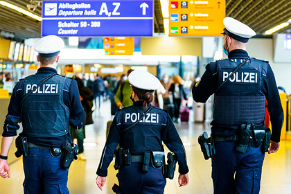 Немецкие власти случайно оказали финансовую помощь террористам