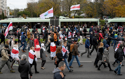 Митинг оппозиции в Минске обернулся стычками и провокациями