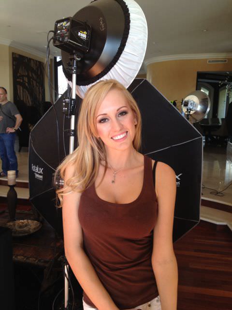 Девушки с большими грудями из социальных сетей  картинки,позитив