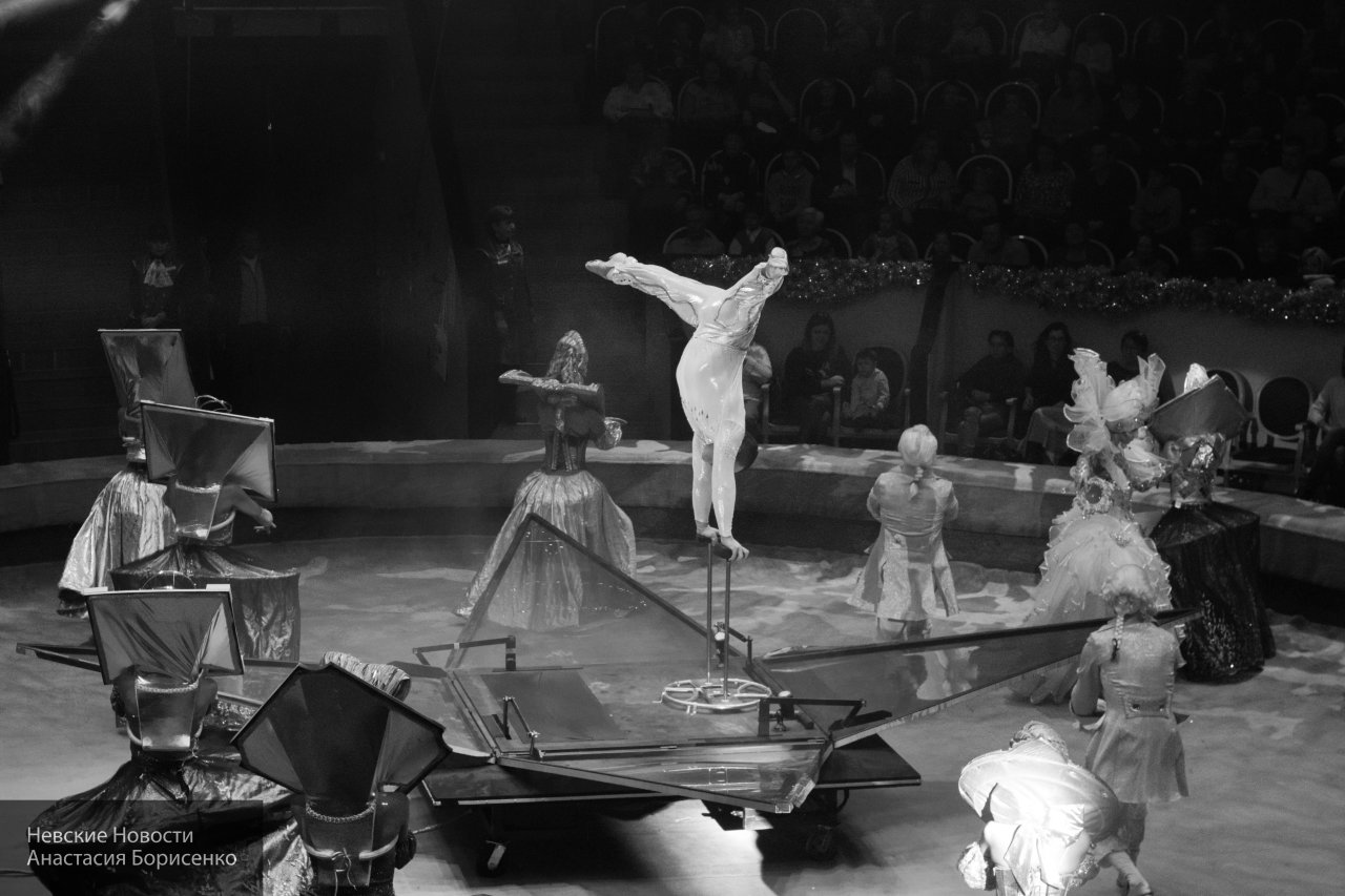 Опубликовано видео смерти акробата Cirque du Soleil, который сорвался с высоты