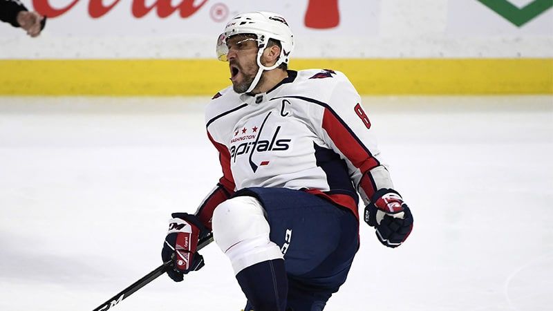 Овечкин и Радулов сыграли в Турции в волейбол с защитником «Реала» Давидом Алабой