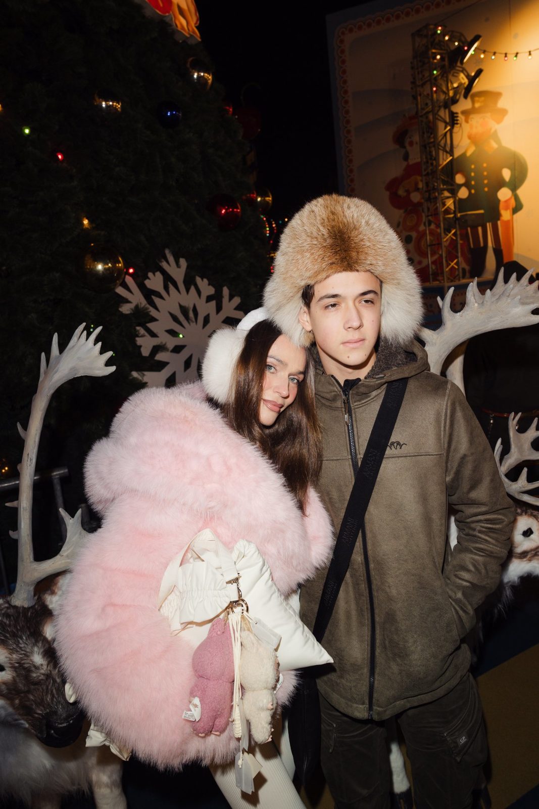  Лиза Моряк, Юлия Пересильд и Милош Бикович