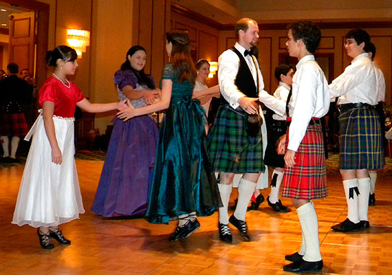 Шотландские бальные танцы: история и современность