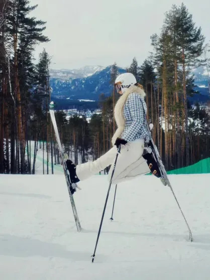 Татьяна Навка с детьми на Алтае, а Настя Ивлеева на берегу Финского залива: как звёзды провели выходные Навка, КиценкоПолина, ДиброваПолина, НавкаТатьяна, отдыха, Полина, время, России, Дмитрия, Настя, ИвлееваПолина, ИвлеевойНастя, Насти, ИвлееваФото, ИвлееваНастя, Российские, Бегак, ЖасминЖасминФилипп, КиценкоРанее, ЖасминФото