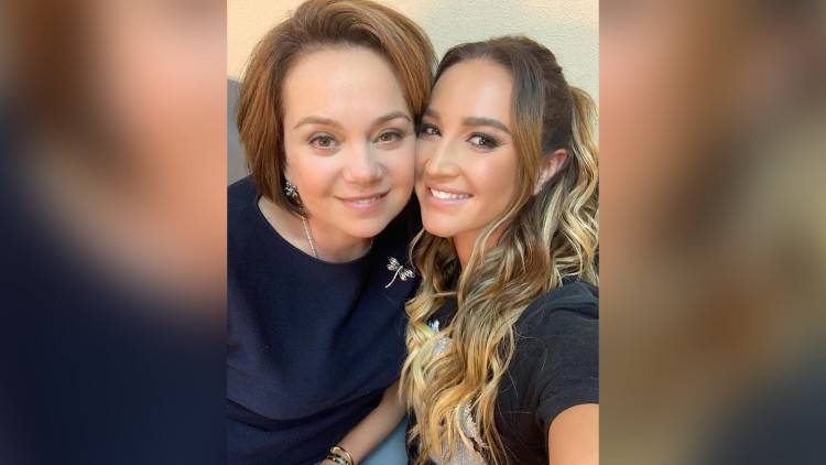 Людмила Поргина возмутилась заявлением матери Бузовой о своей зарплате в «Ленкоме» Шоу-бизнес