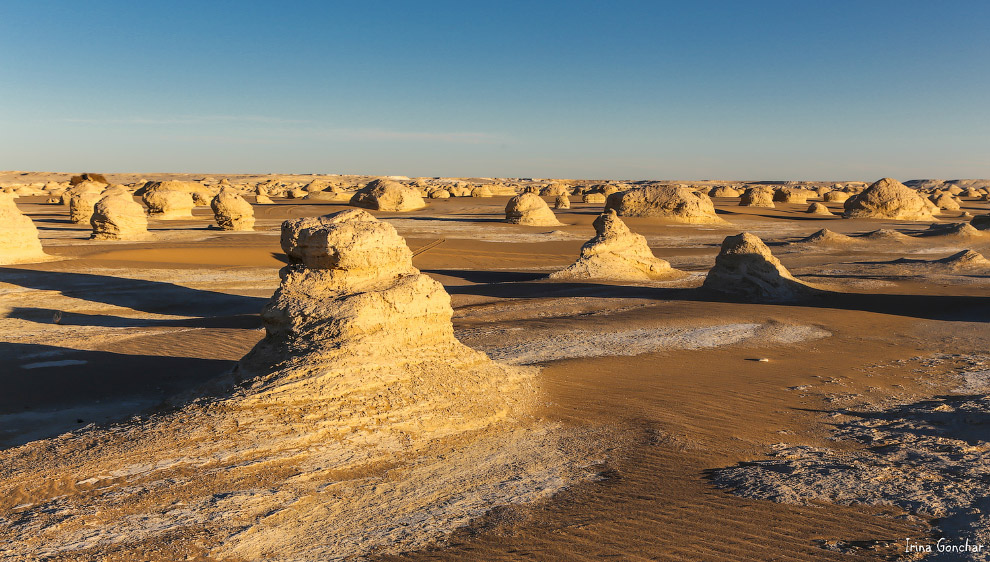 The White Desert, Near Farafra Oasis, Egypt бесплатно