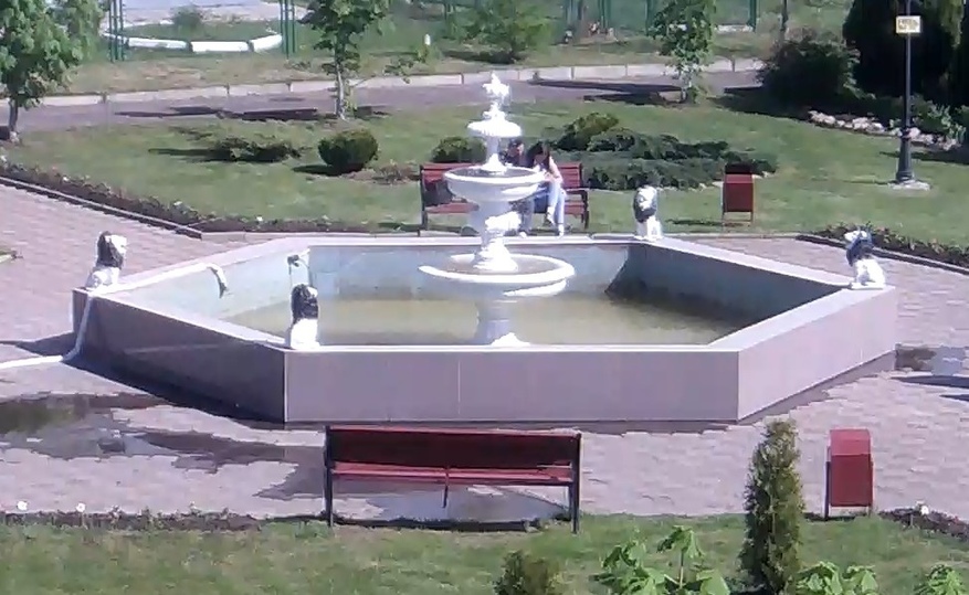 В Оленинском округе Тверской области после ремонта заработал фонтан