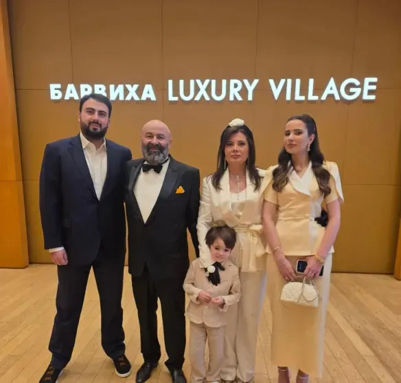 Михаил Хубутия, известный нападением с топором на любовницу, женился на матери своих детей после 30 лет совместной жизни Хубутия, Екатерина, рублей, отношений, тысяч, Екатерине, после, время, Джанашия, словам, топором, заявлял, эксминистр, Михаил, торговли, плохим, финансовым, считает, человеком, поводу