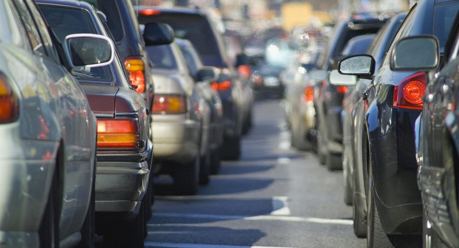 Предложение ввести скоростной порог в городах до 30 км/ч вызвало резкую критику Автомобили