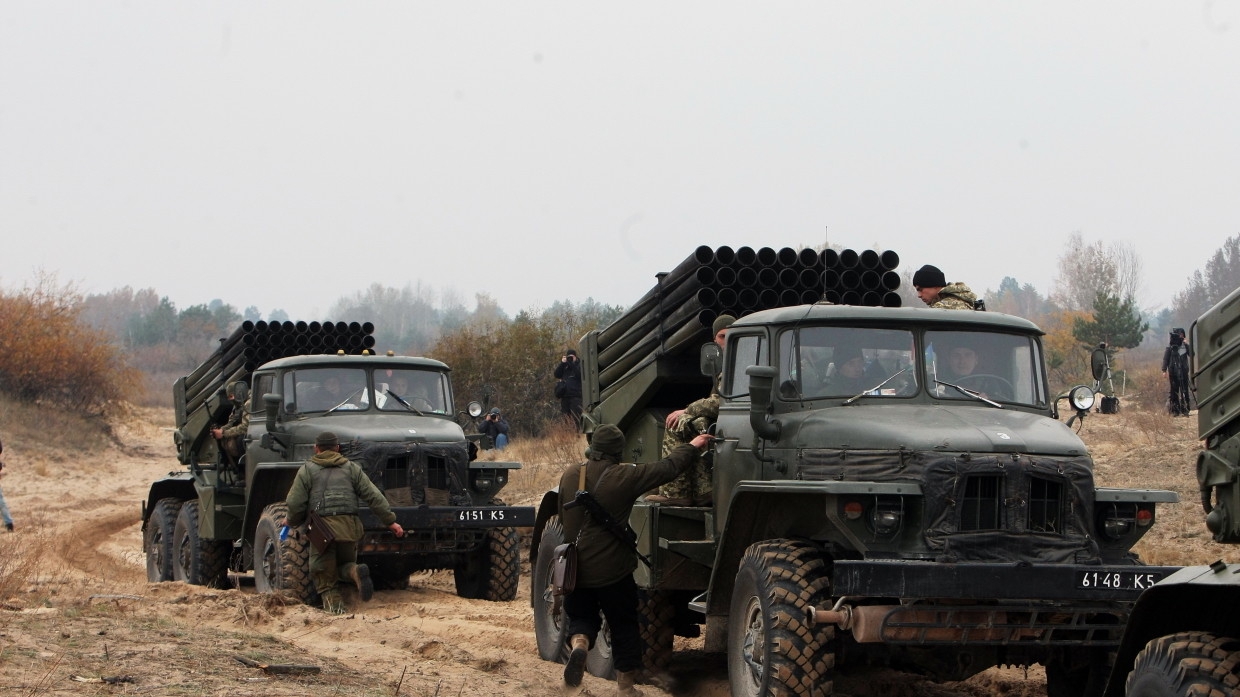 Разведка ДНР обнаружила 15 единиц военной техники ВСУ у жилых домов в Донбассе