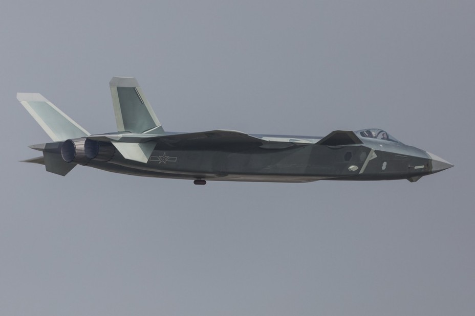 ​Истребитель Chengdu J-20 theaviationist.com - Китай показал новый стелс-истребитель | Военно-исторический портал Warspot.ru