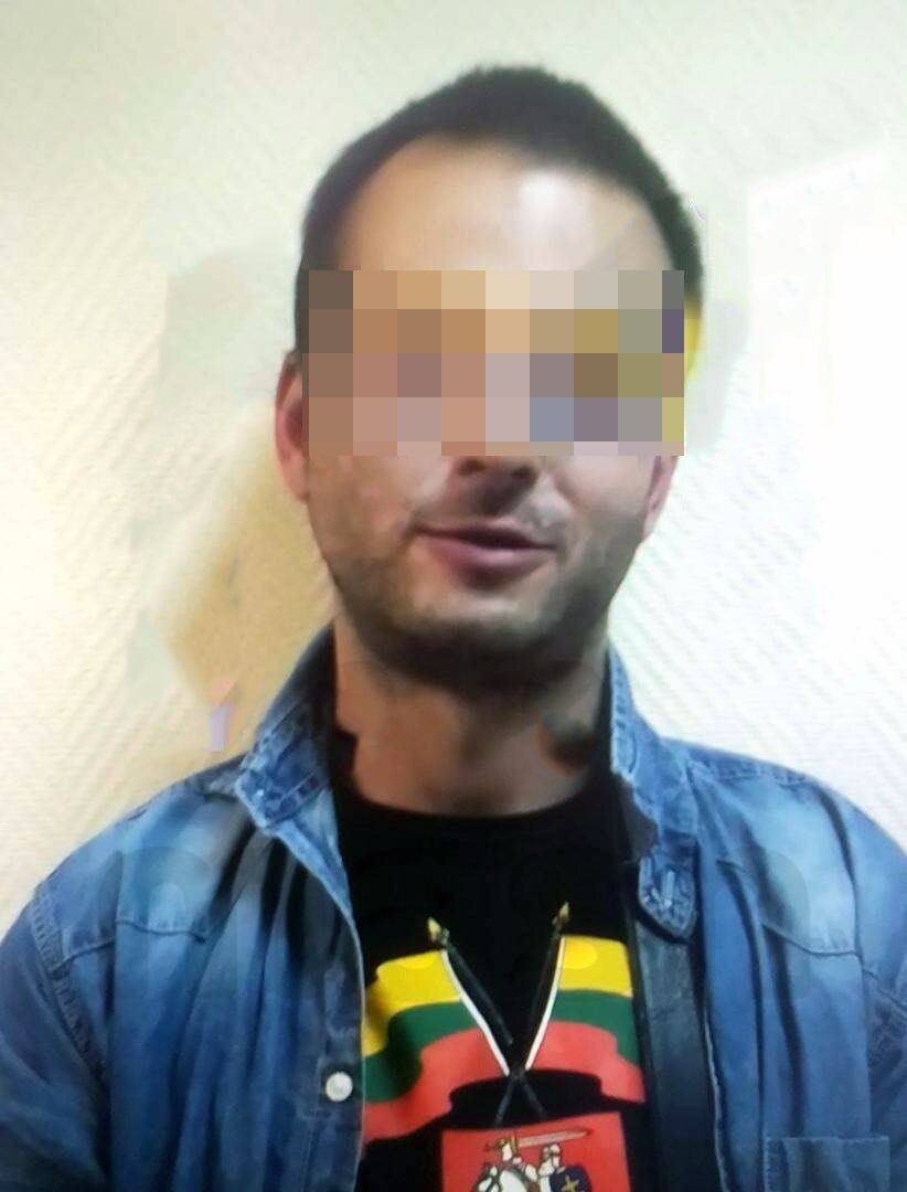 Суд приговорил к 10 годам колонии мужчину, который поджёг в Химках флаг России