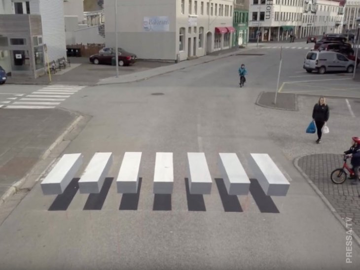 3D пешеходные переходы заставляют водителей притормаживать 