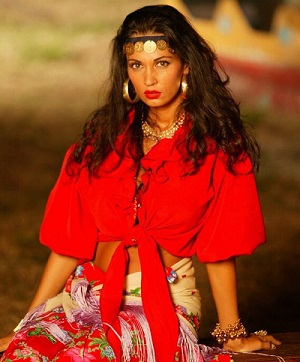 Тибетский мастиф. Два... знакомая, птичку, наверное, плечо, кормит, совсем, вороны, когда, права, Штрафовалкато, выросла, поверили, матерей, обсуждают, влияние, такихто, сексуально, сержант, удовлетворенных, дорожного