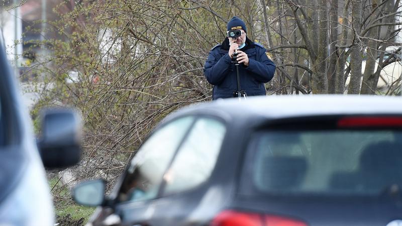 Стали известны улицы Петербурга, где на этой неделе будут ловить нарушителей скорости