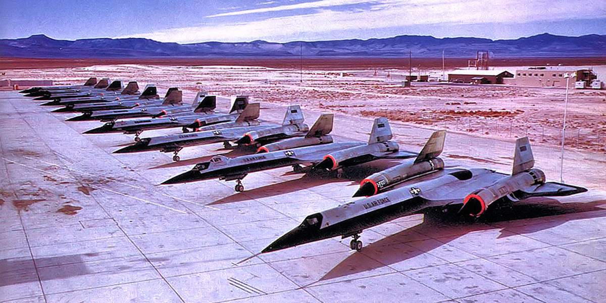   - ׸ :     SR-71?