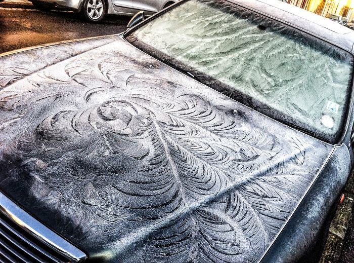Как мороз превращает автомобили в предметы искусства когда, ледяной, только, узоры, можно, узорыОчень, температуры, ветра, влажности, появляются, просто, красивоЭто, дизайна, фантастика, Похоже, голографическое, зависимости, Несмотря, варианте, «солнышко»