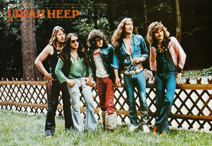 Uriah Heep - люди, а не боги... группы, группа, Хенсли, время, альбом, группу, альбома, Дэвид, практически, этого, после, место, уходит, Uriah, Однако, замену, только, Болдер, больше, более