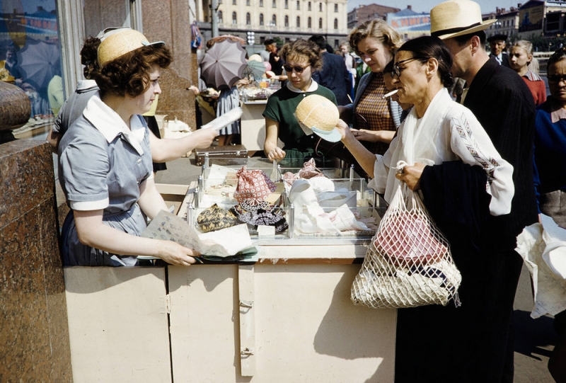 Уличная торговля в Москве 1959 года глазами фотографа The New York Times