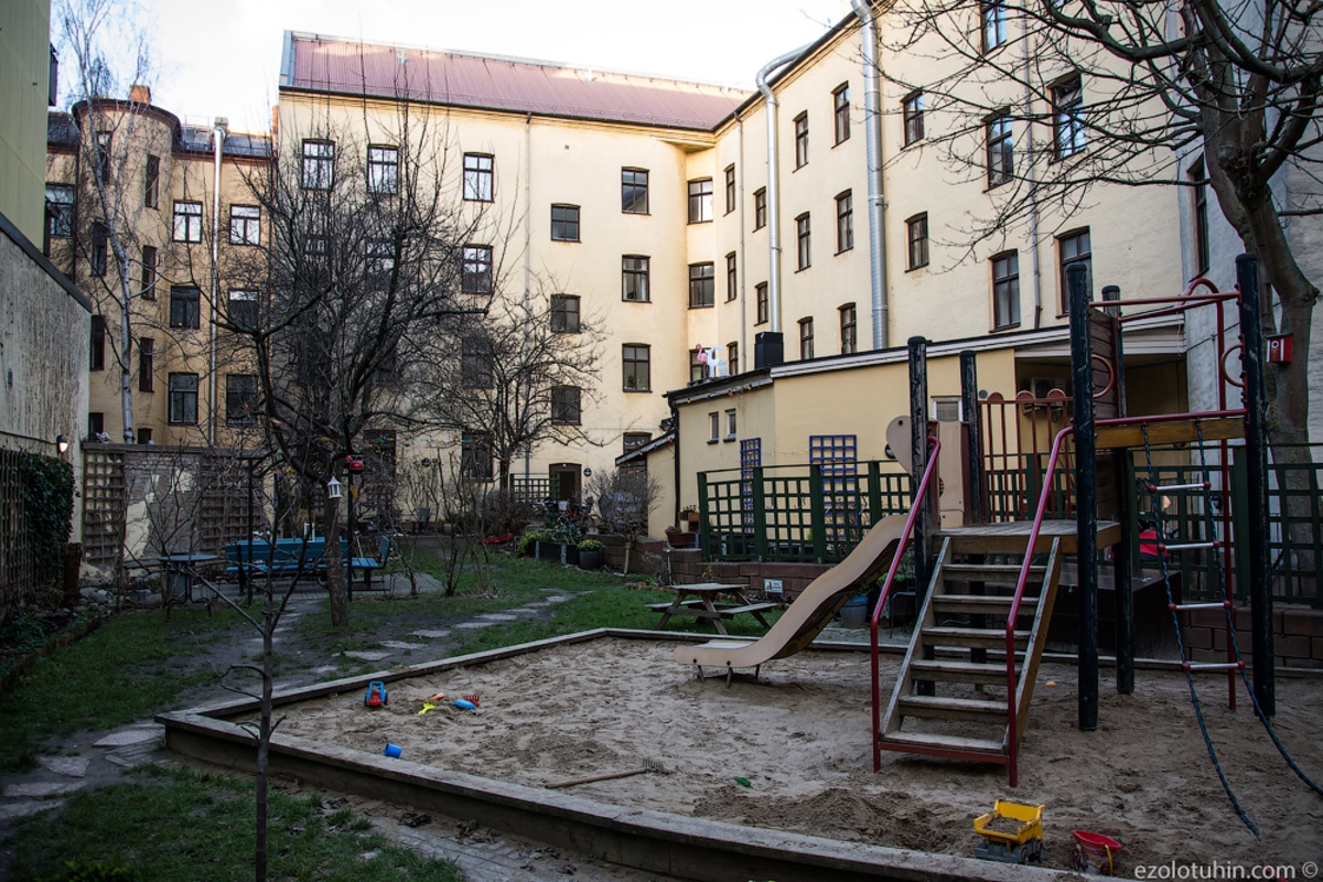 Как выглядят дворы в обычных шведских домах