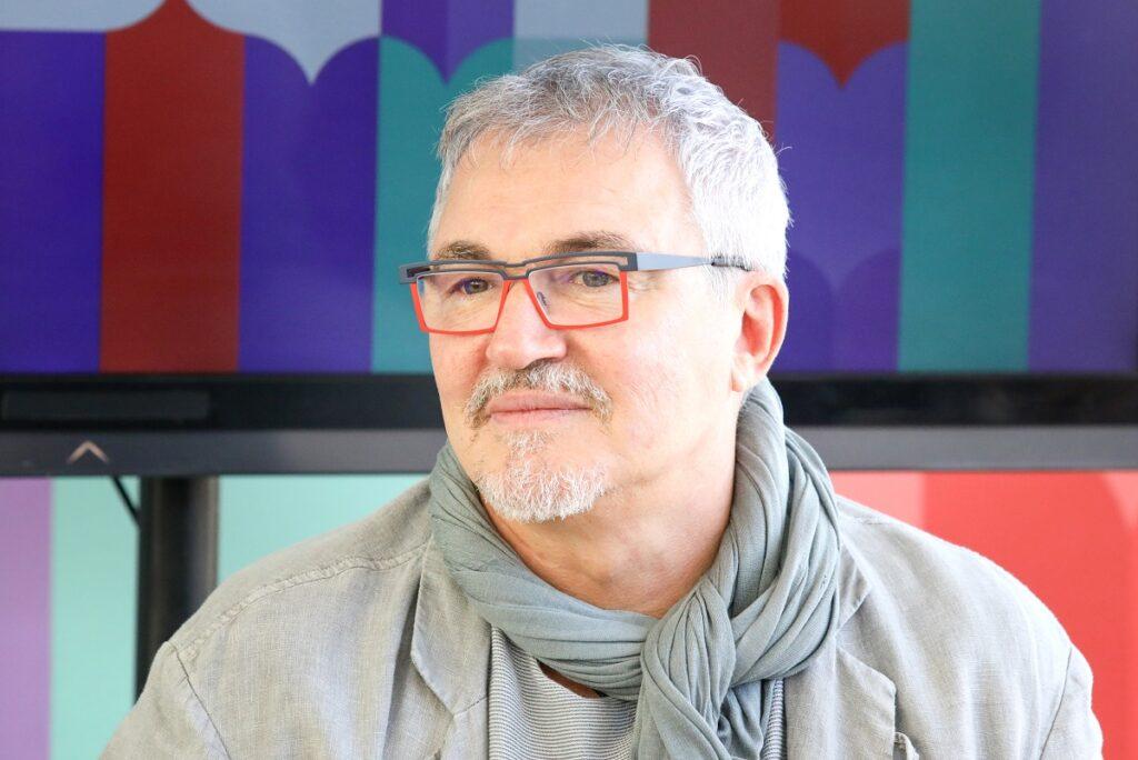 Минимализм как философия: как выглядит трехэтажный особняк Диброва за 725 млн рублей