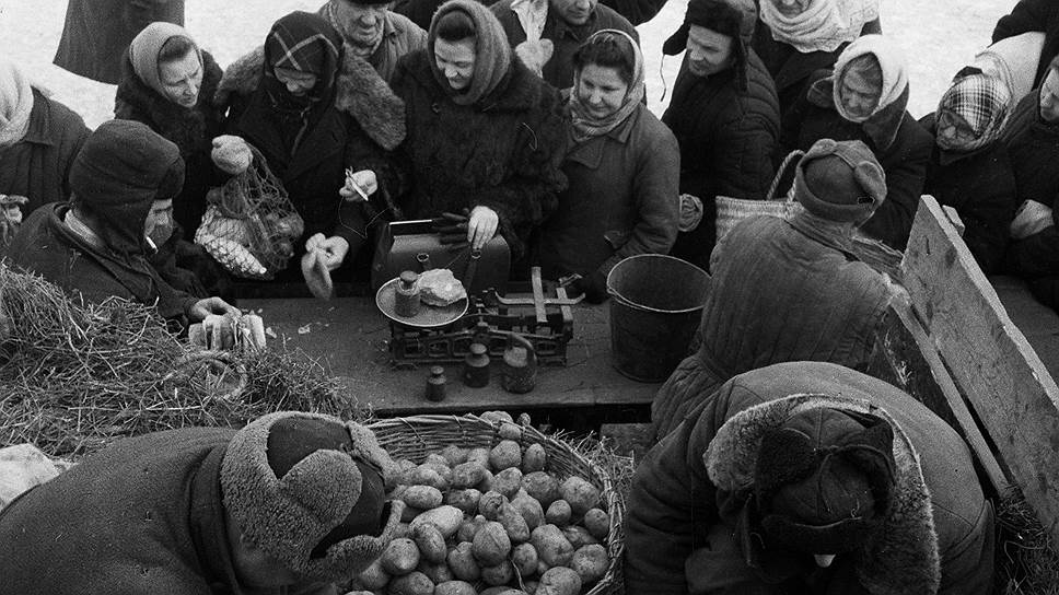 «В 2 и более раза цены картофеля повысились в Новосибирске, Кемерове, Ульяновске, Казани, Уфе, Саратове, Донецке, в большинстве городов Закавказья, Средней Азии и Казахстана»
