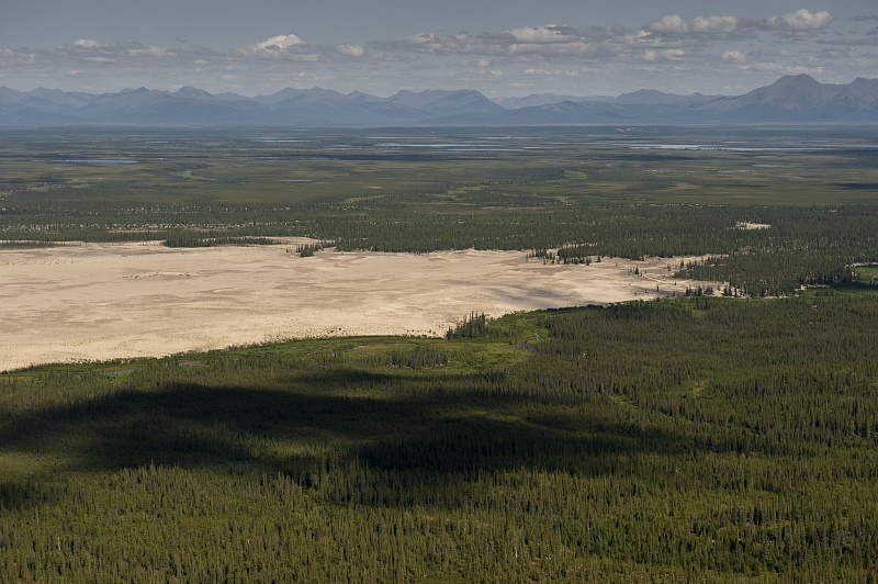 Великие песчаные дюны Кобук в Национальном парке Kobuk Valley на Аляске авиатур