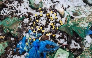 Около Львова обнаружена свалка мед отходов