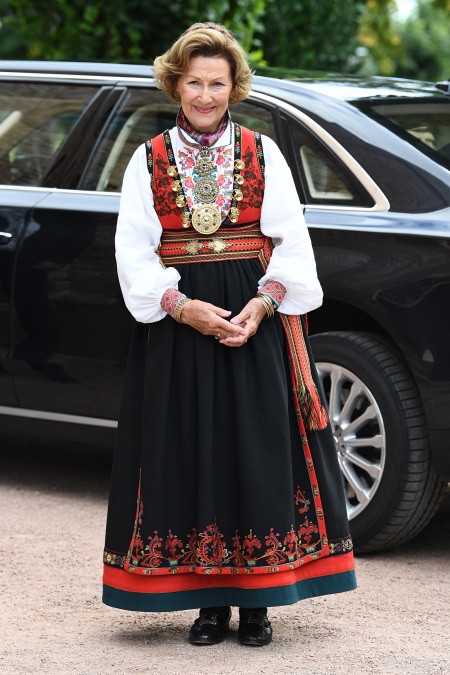 Норвежский принц Сверре Магнус прошел обряд конфирмации в церкви Аскера Норвежский принц Сверре Магнус прошел обряд конфирмации в церкви Аскера Монархи,Новости монархов