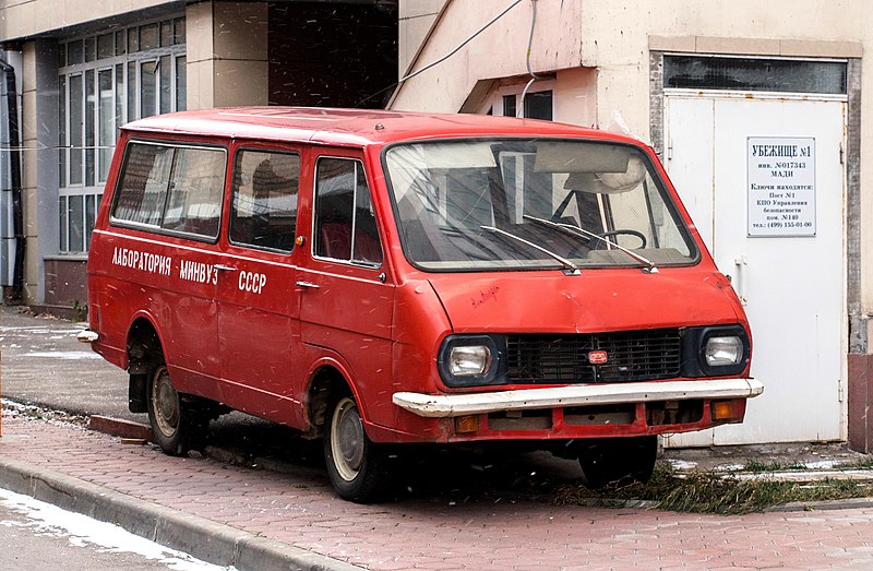 8 интересных фактов о любимом советском микроавтобусе