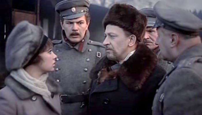 За кадром фильма «Бег»: Как советским режиссерам удалось впервые экранизировать Булгакова За кадром фильма «Бег»: Как советским режиссерам удалось впервые экранизировать Булгакова