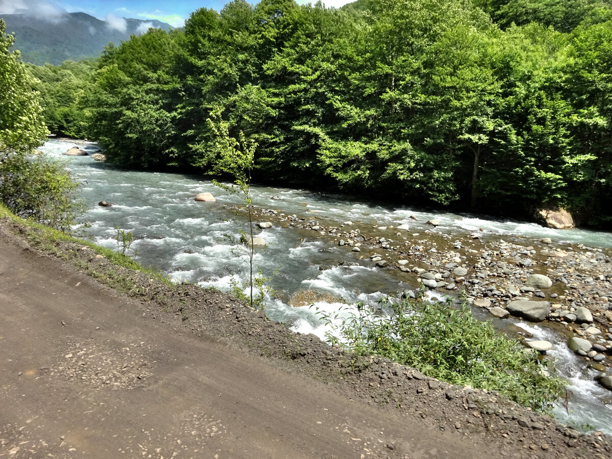 Водопад Ирина недалеко от Акармары. Восточная Абхазия Водопад Ирина недалеко от Акармары. Восточная Абхазия дорога, водопаду, ставьте, когда, Гигант, Ирина, грязь, берегу, будет, здесь, водопад, самого, дальше, очень, нашем, невозможно, пешком, настройках, прошлых, качество