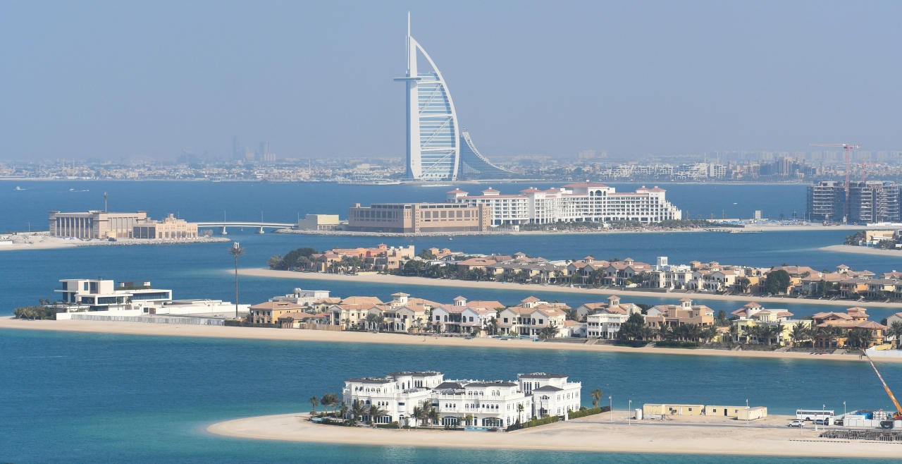 Дубай шейх заед. Кемстач в дубае. Кемстач в дубае. Открытие отеля в дубае бьонсе. Кемстач в дубае.