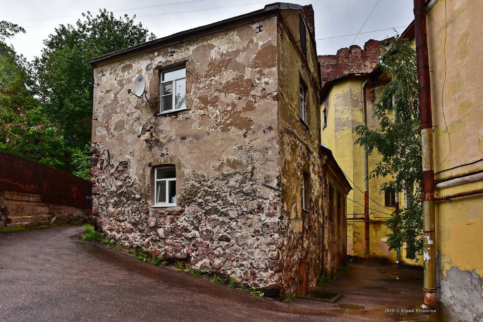 Дом горожанина - самый старый жилой дом в России