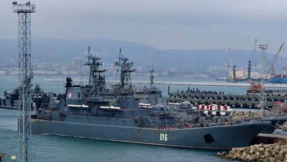 Эксперт: База в Судане позволит проводить операции сразу в двух ключевых регионах мира Эксперт: База в Судане позволит проводить операции сразу в двух ключевых регионах мира Общество