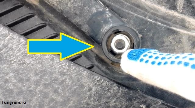 Гайка крепления дворников Лада Калина