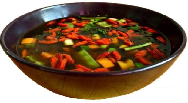 Суп из ягод годжи