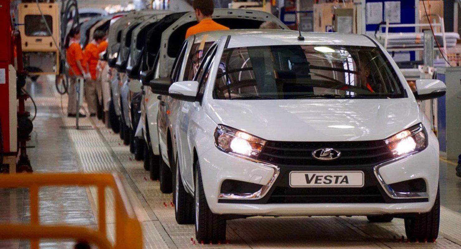 АвтоВАЗ уходит на плановые летние каникулы